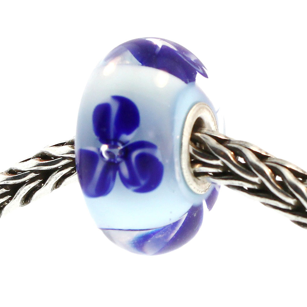 Trollbeads 61156 Light Blue Flower