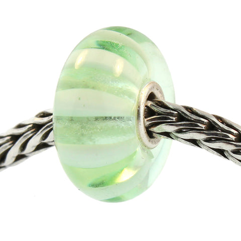 Trollbeads 61377 Light Green Stripe